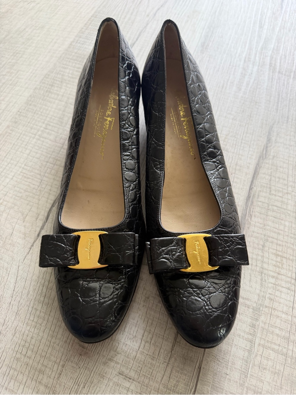 Salvatore Ferragamo Black Croc-Embossed Vara Bow Pumps with Gold Hardware